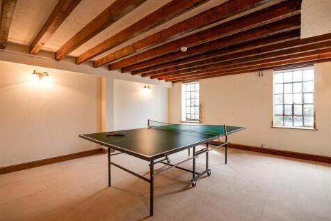 4J6A1987HDRGolborneManor.Highres.jpg