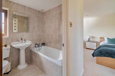 8662813-stills-interior14(1)-800.jpg