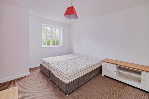 8608697-stills-plas bellin hall_091(1)-800.jpg