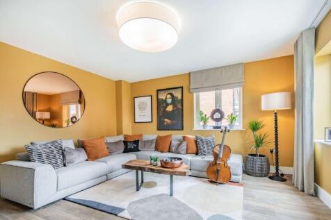E.g. Lounge