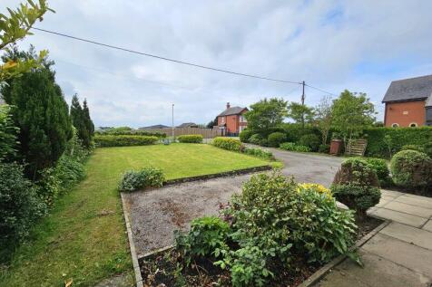 Front Garden &amp; Outlook