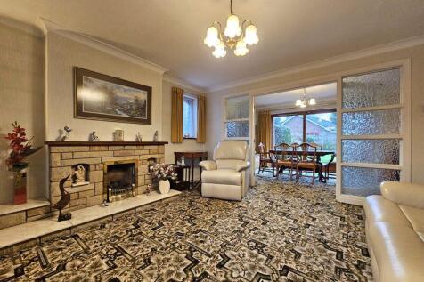 Lounge into Dining Room