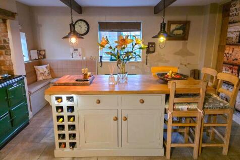 Kitchen / Family Room