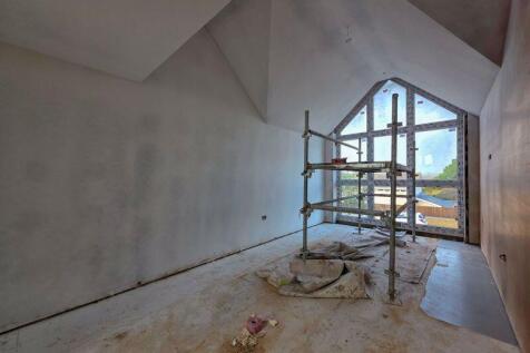 Bedroom One (1st Floor)