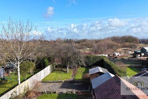 Rear Garden &amp; Outlook
