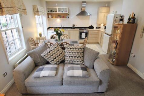 Open Plan Lounge/Dining/Kitchen
