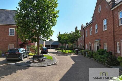 Courtyard Style Development