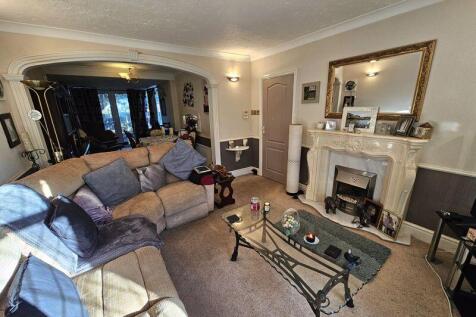 Lounge into Dining Room