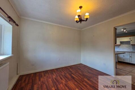 Dining Room into Kitchen