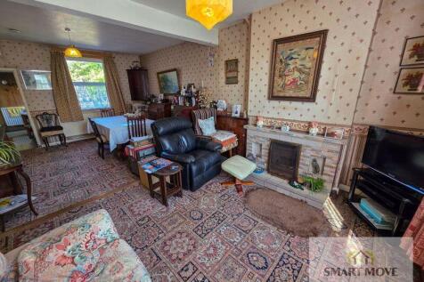 Lounge into Dining Room