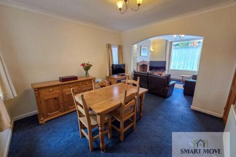Dining Room into Lounge