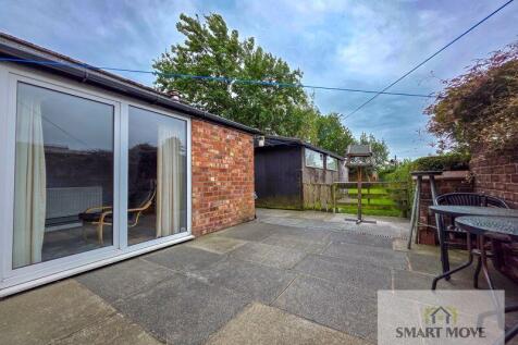 Rear Patio &amp; Garden