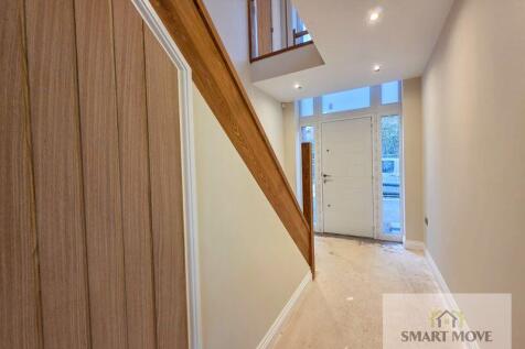 Plot 2 Entrance Hall