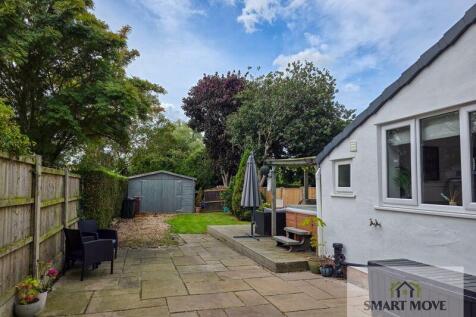 Rear Patio &amp; Garden