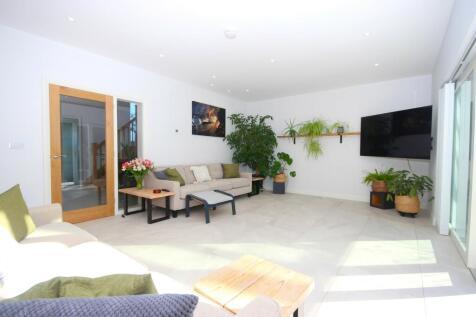 Living room 2