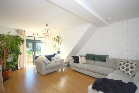 Annex living room