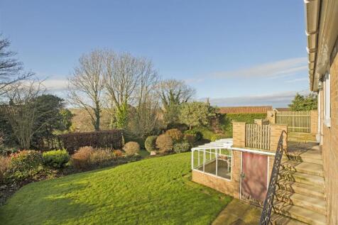 GARDEN AND VIEW