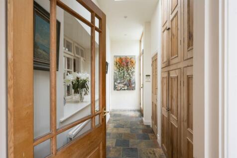 side hall
