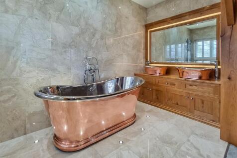 Master Ensuite