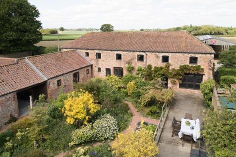 Courtyard &amp; offices