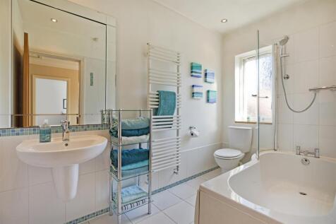 HOUSE BATHROOM