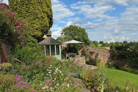 summer house