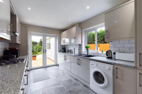 kitchen 2.jpg