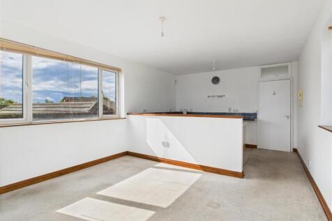 Lounge/Kitchen