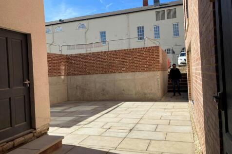 extrenal rear courtayrd aug 25.jpg