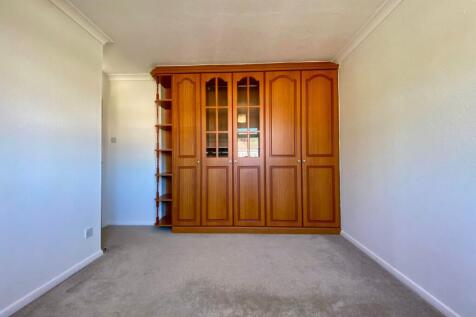 Master Bedroom 4