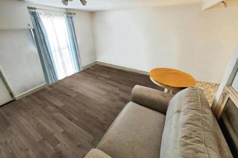 Sitting Room 1.jpg