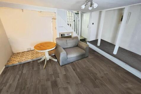 Sitting Room 2.jpg