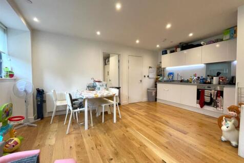 Living Room.jpg