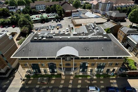 Wraysbury house.jpg