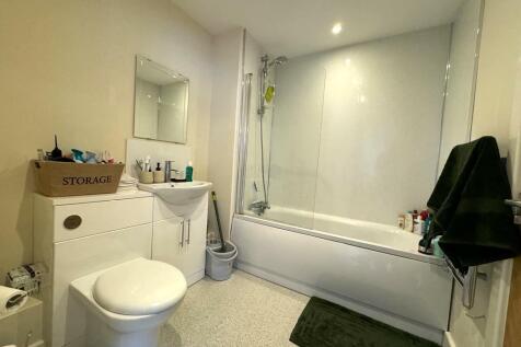 Bathroom.jpeg