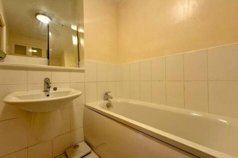 Bathroom.jpeg