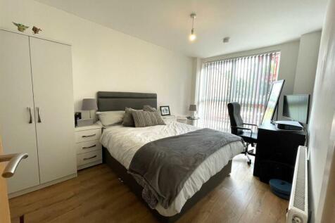 Bed1 Pic1.jpg