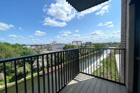 Balcony pic 1.jpg