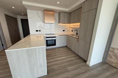 Kitchen pic 2.jpeg