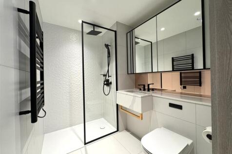 Ensuite.jpeg