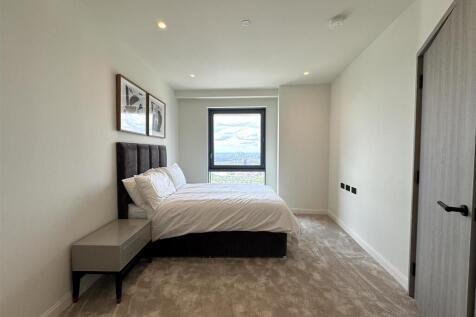 Bed 2 pic 2.jpeg