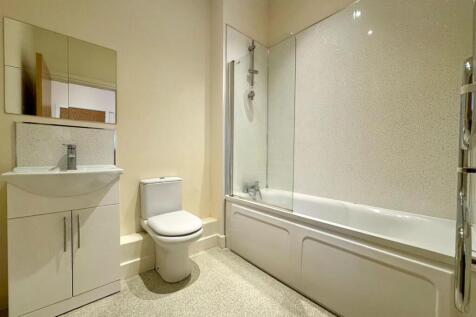 bathroom.jpeg
