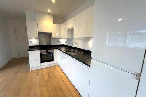 Kitchen pic 3.jpeg