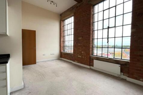 Living area.jpeg