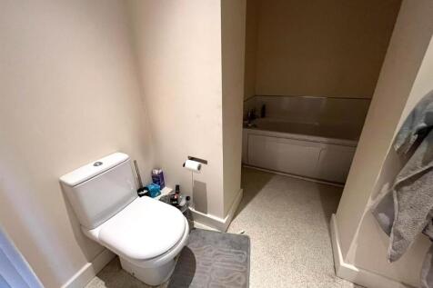 Bathroom.jpg