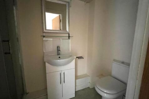 Ensuite pic 2.jpeg