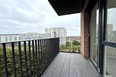 Balcony pic 3.jpeg