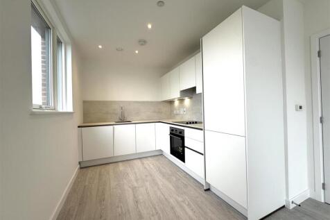 Kitchen pic 3.jpeg