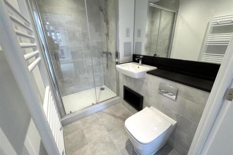 Ensuite.jpeg