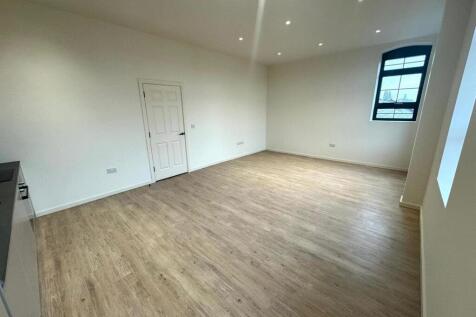 Living area.jpg